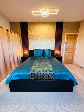 Jabeen's House Bedroom 1